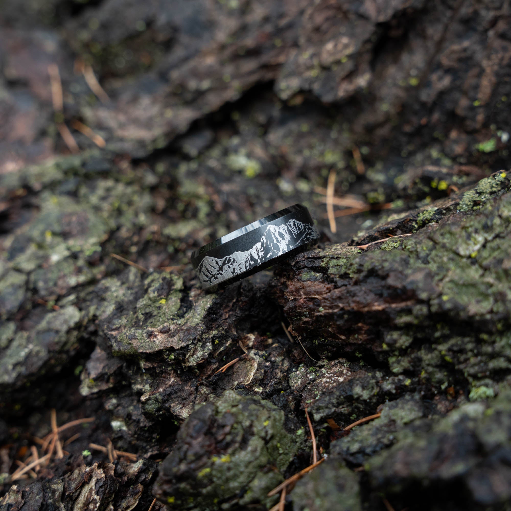 Black Beveled Tungsten Engraved Colorado 14er Ring