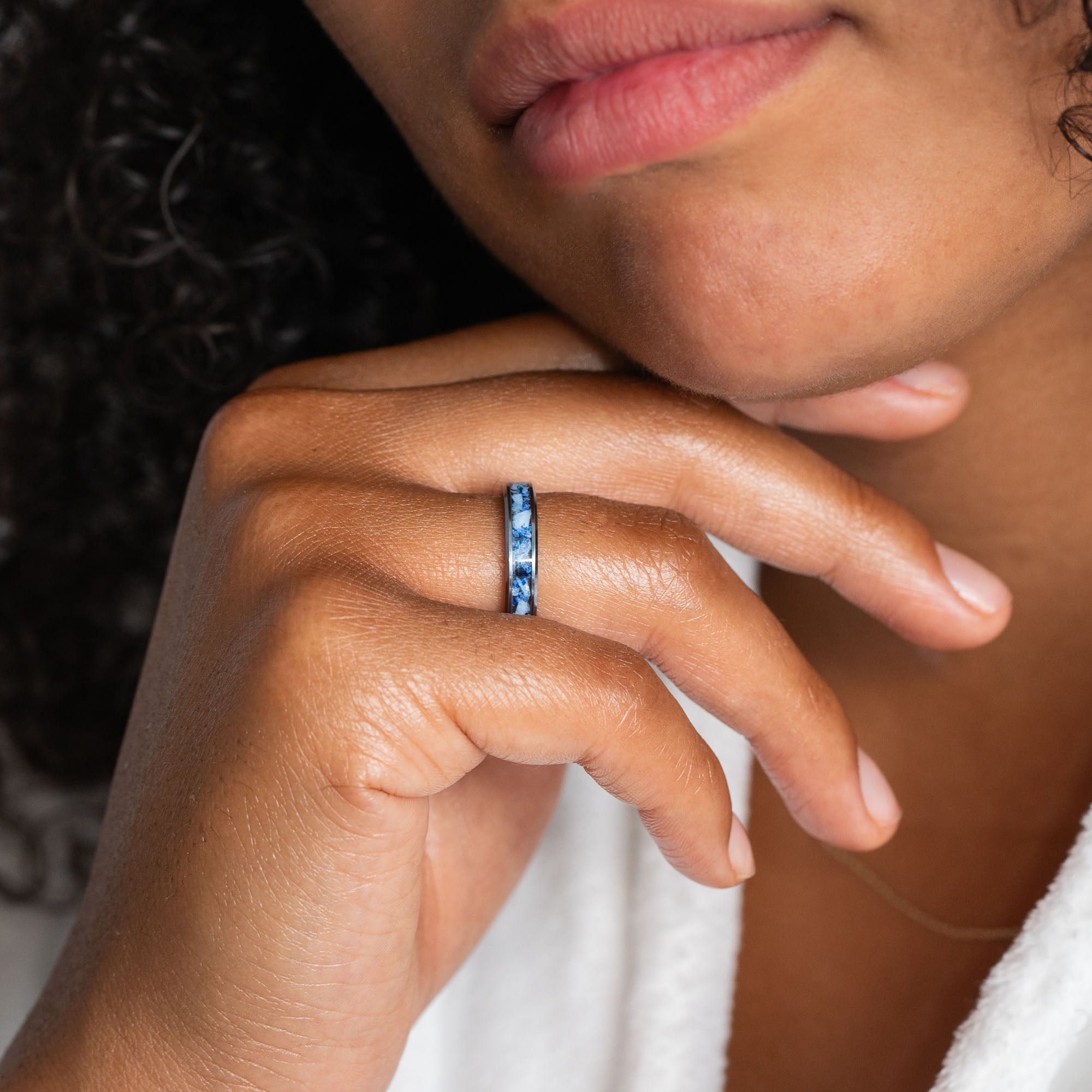 Thin Titanium Lapis Lazuli & Oweh Opal Inlay Ring