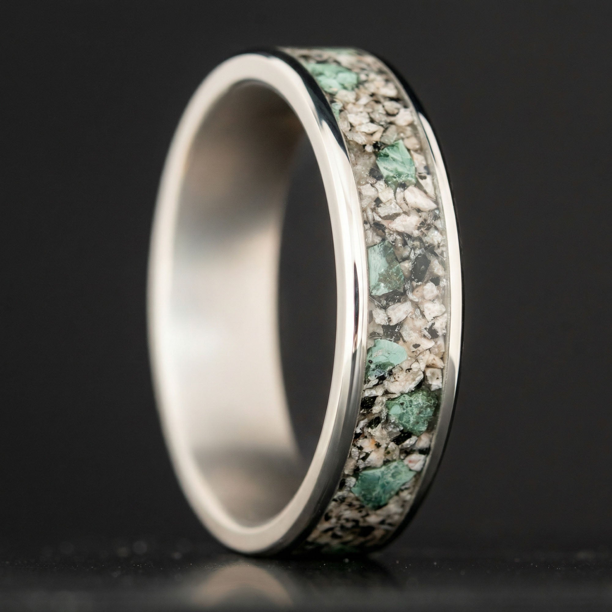 Titanium Yooper Glow Stone & Isle Royale Greenstone Inlay Ring