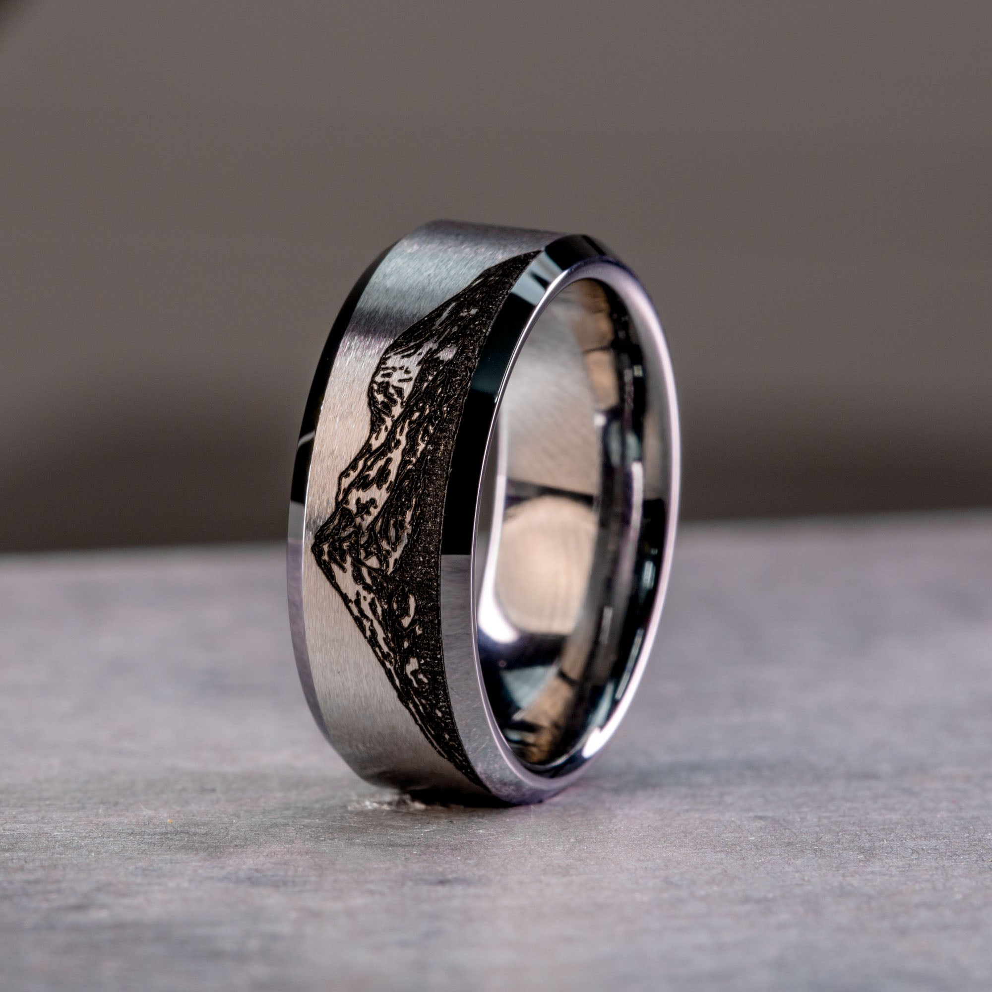 Beveled Tungsten Engraved Mt. Shasta Ring